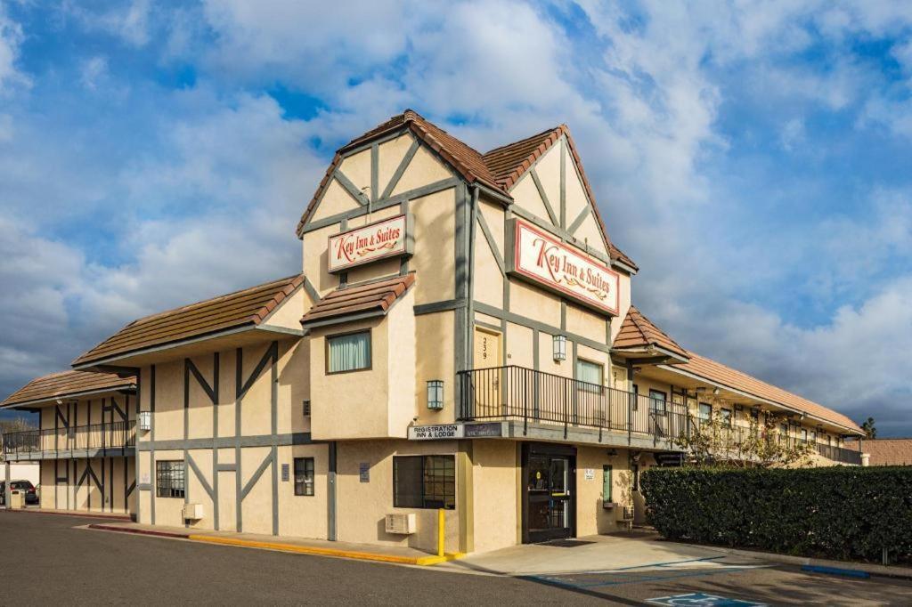 Lemon Heights Inn Tustin Exterior foto
